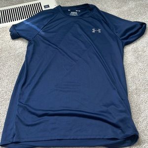 under armor t-shirt